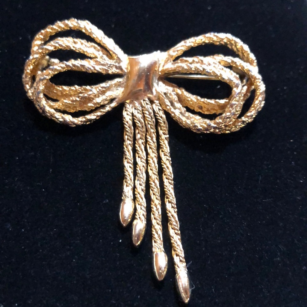 Vintage Ribbon Rope Gold Tone Bow Brooch